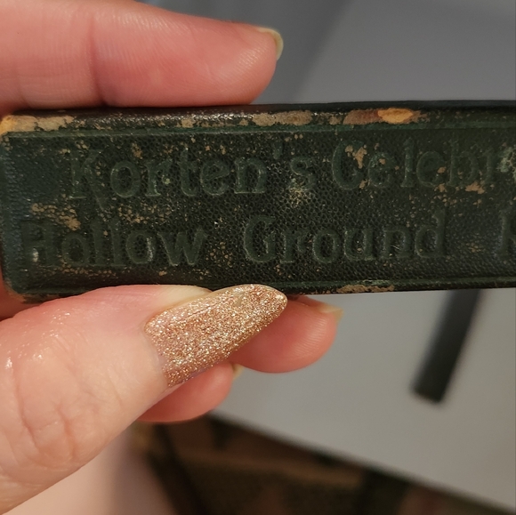 Vintage J. Wiss & Sons Straight Razor Newark, NJ w/ Case - Picture 16 of 16